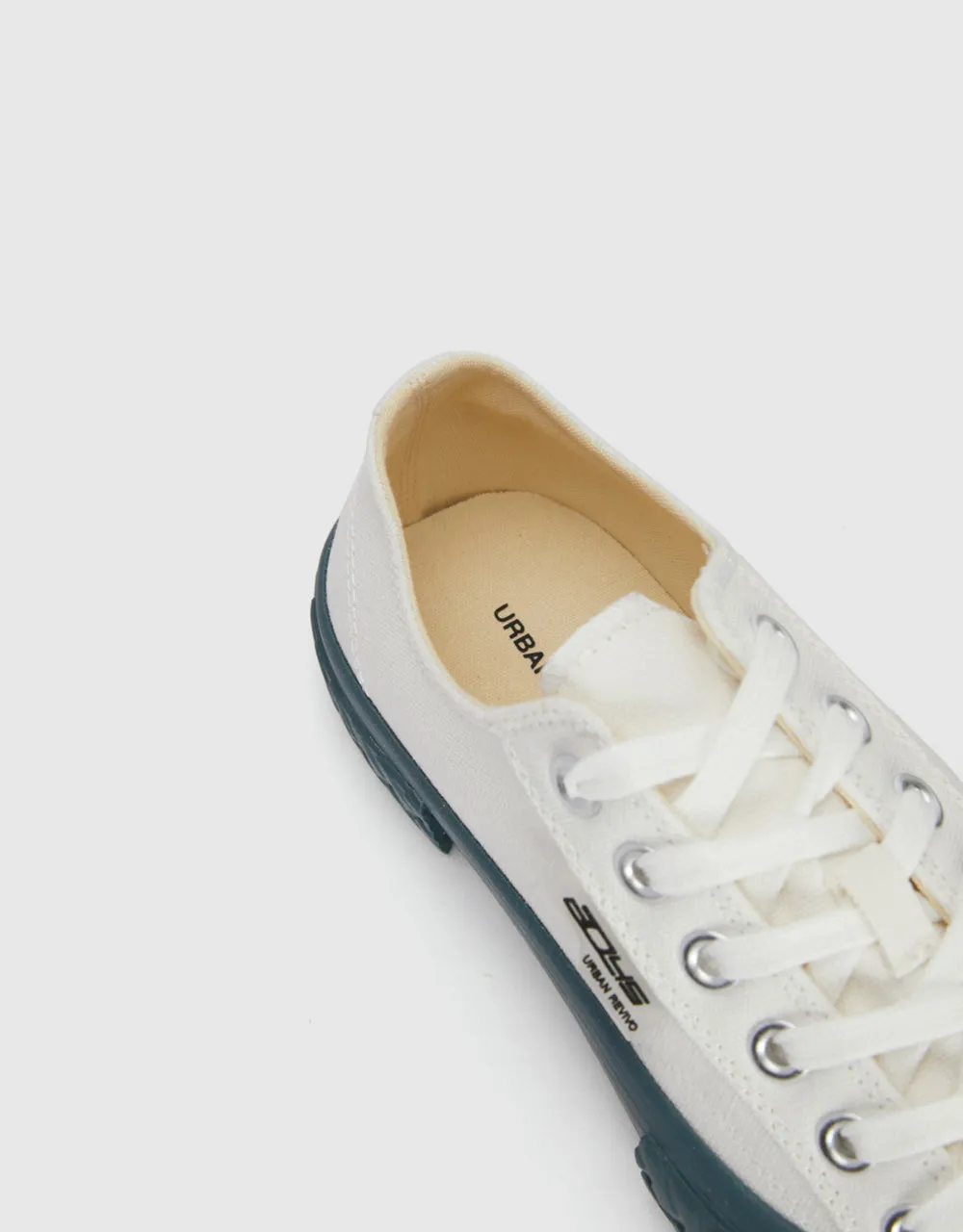 Contrast Canvas Shoes