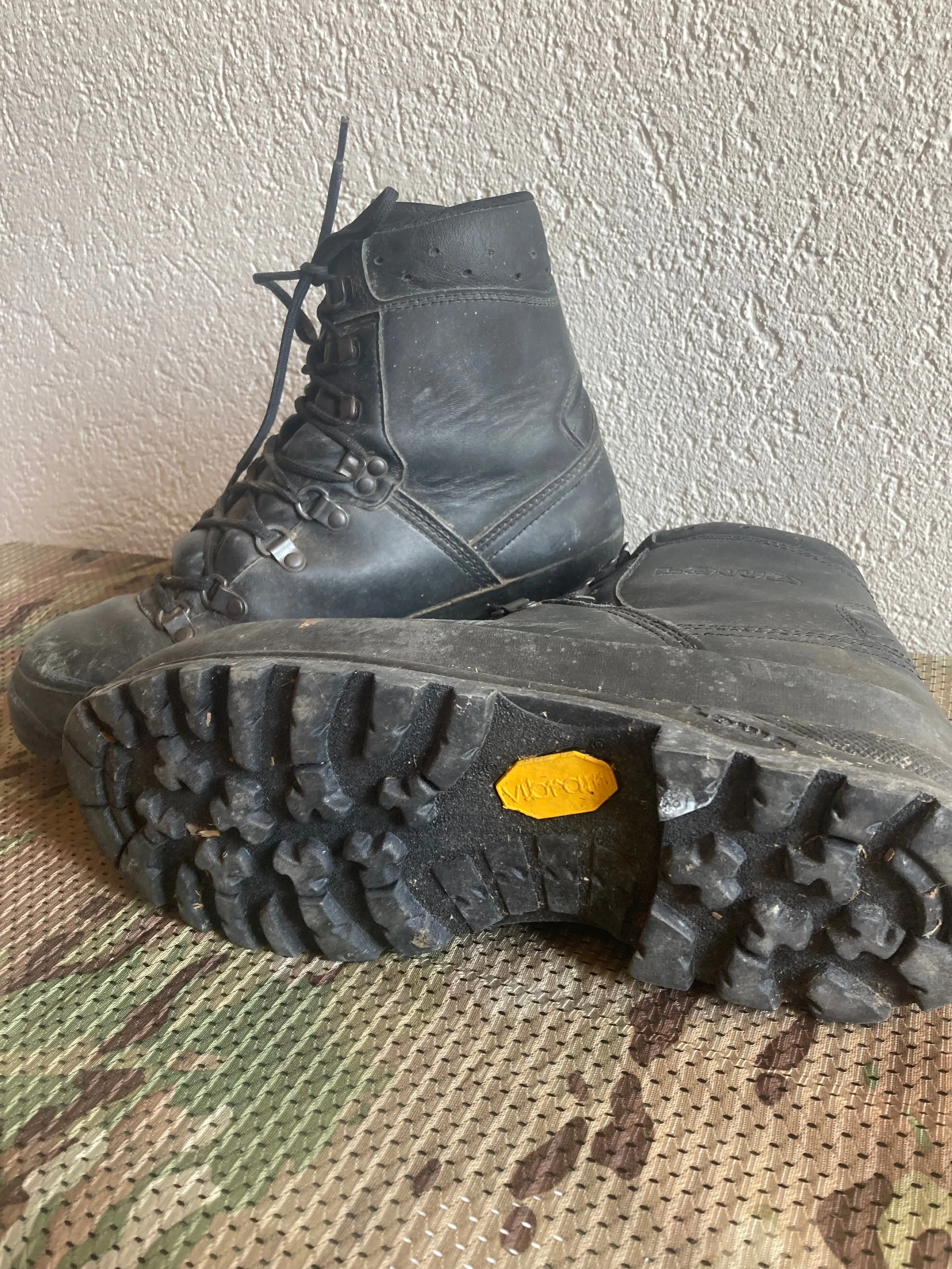 Footwear, Lowa Mountain Boots GTX Size 10US (Used)