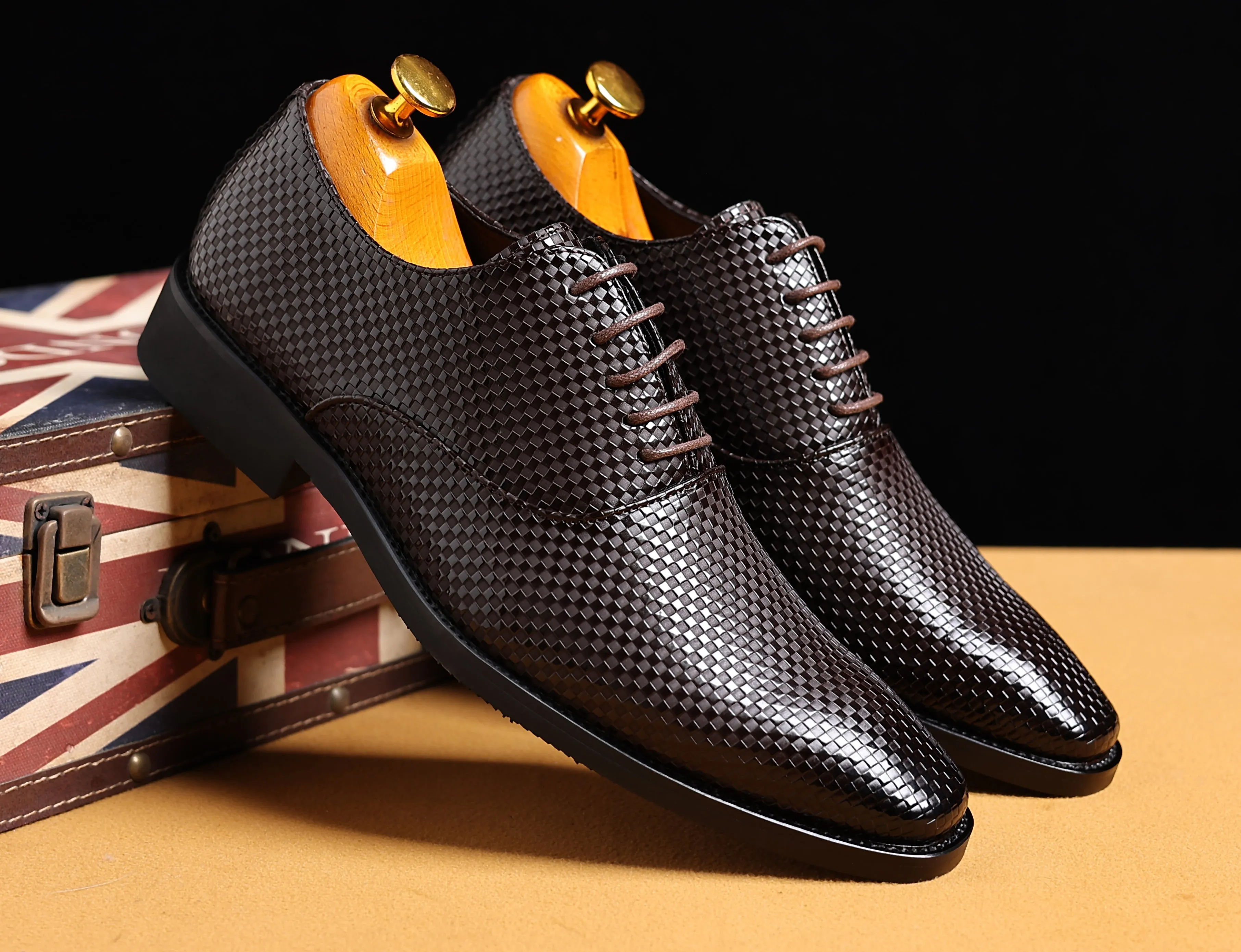 Men's All Checkered Plain Oxfords