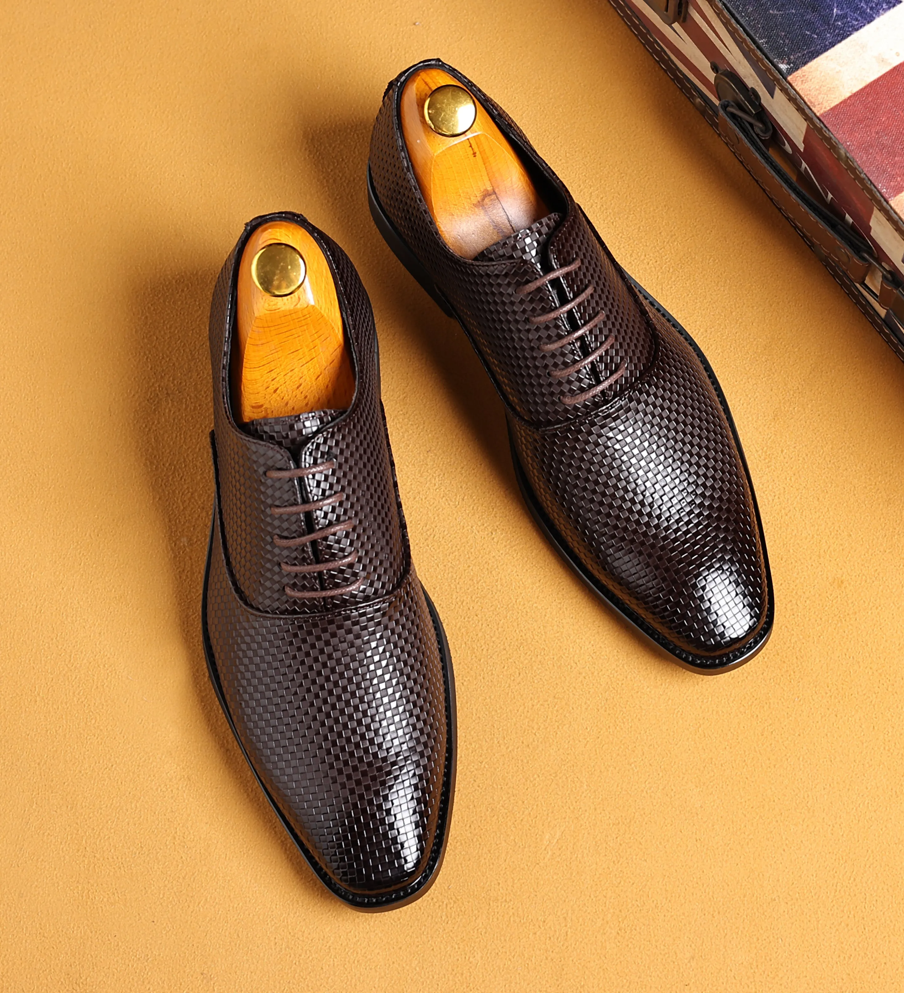 Men's All Checkered Plain Oxfords