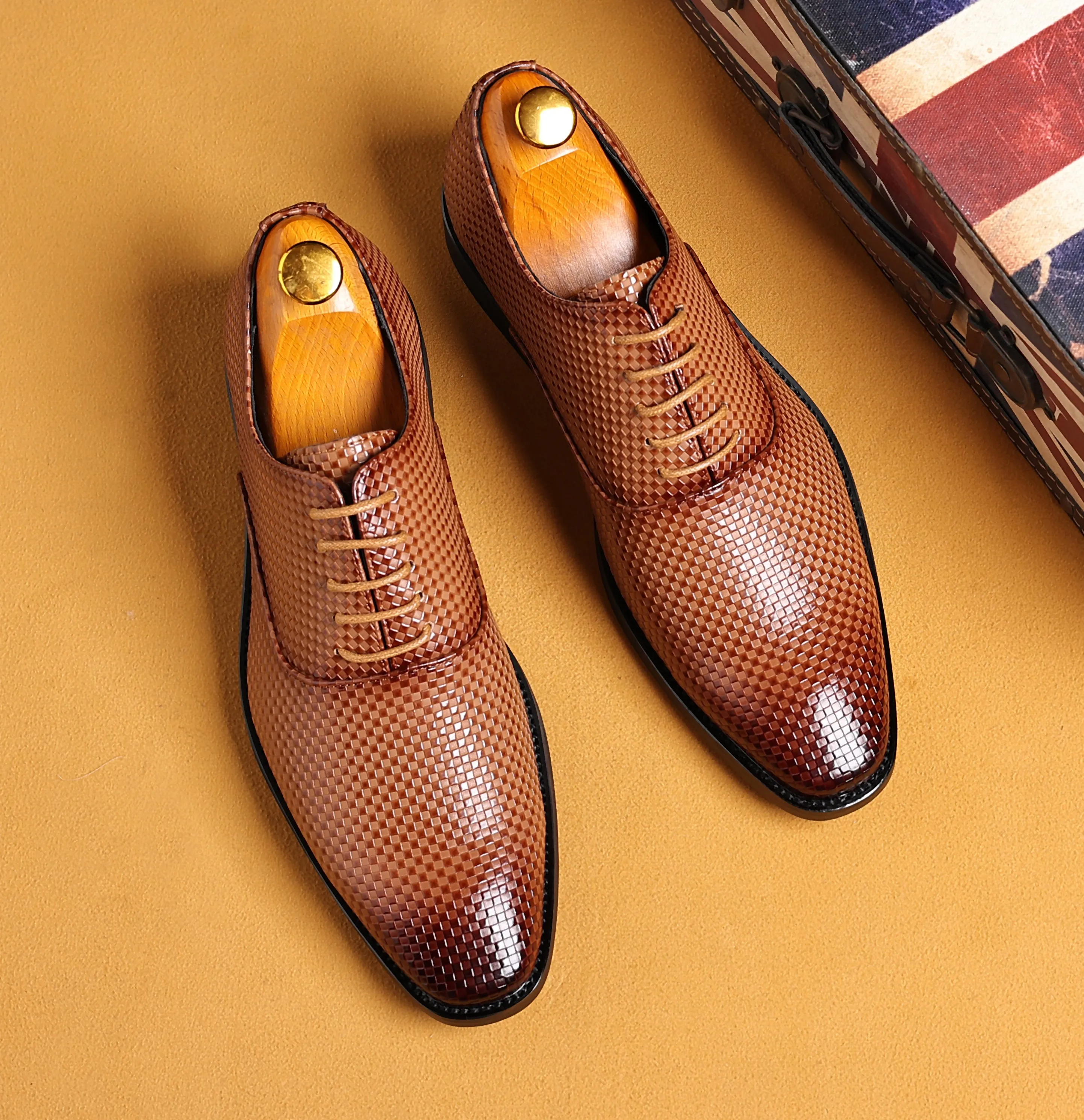 Men's All Checkered Plain Oxfords